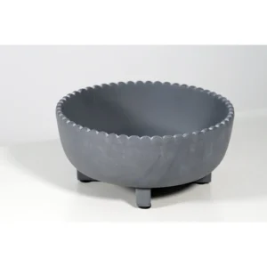 Scalloped edge flower pot
